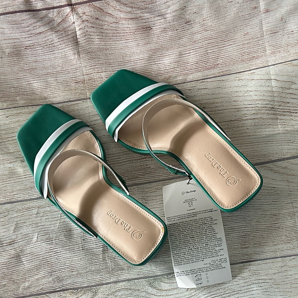 Women's Green Comfort Casual Wedding Espadrilles size 9 NIB - Picture 2 of 7